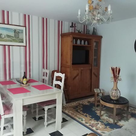 Gites De La Chapelette Péronne Exteriör bild